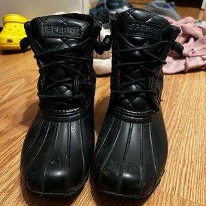 Black Sperry Duck boots women’s size 6. Lightly worn.